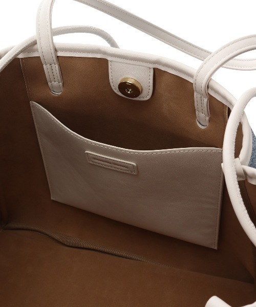 Samantha Thavasa(サマンサタバサ)の「デニム調キャンバスデザイン 合皮トートバッグ 大サイズ(トートバッグ・レディース・ホワイト/ネイビー/ブラック・FREE)」の22枚目の写真