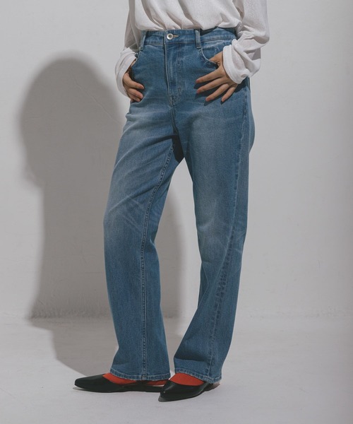 LEPSIM(レプシィム)の「ストレッチデニムパンツ 497417(デニムパンツ・レディース・ライトブルー/ブルー・LARGE/MEDIUM)」の12枚目の写真