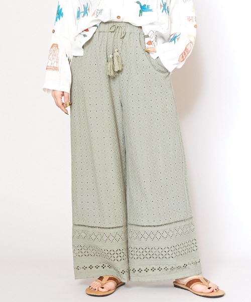 チャイハネ(チャイハネ)の「【チャイハネ】サーランシフリー刺繍ストレートパンツ(その他パンツ・レディース・グリーン/ホワイト/ブラック・FREE)」の3枚目の写真