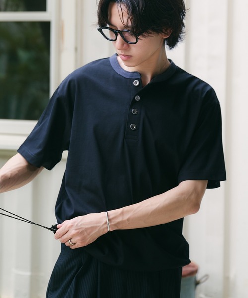 Adoon plain（アドーンプレーン）の「ASSORTED HENRY NECK DRAWCORD T-SHIRT / アソートヘンリーネックドローコードT (無地・ボーダー)（Tシャツ/カットソー・メンズ・チャコールグレー/ネイビー/ブラック/その他・MEDIUM/LARGE）」の2枚目の写真