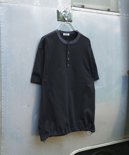 Adoon plain（アドーンプレーン）の「ASSORTED HENRY NECK DRAWCORD T-SHIRT / アソートヘンリーネックドローコードT (無地・ボーダー)（Tシャツ/カットソー・メンズ・チャコールグレー/ネイビー/ブラック/その他・MEDIUM/LARGE）」の17枚目の写真