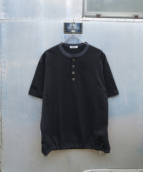 Adoon plain（アドーンプレーン）の「ASSORTED HENRY NECK DRAWCORD T-SHIRT / アソートヘンリーネックドローコードT (無地・ボーダー)（Tシャツ/カットソー・メンズ・チャコールグレー/ネイビー/ブラック/その他・MEDIUM/LARGE）」の16枚目の写真