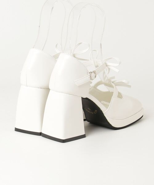 LOVEHUNTER(ラブハンター)の「LOVEHUNTER/厚底チャンキーヒール ダブルリボンパンプス(2214)(パンプス・レディース・ホワイト/ブラック・S/M/L/LL)」の3枚目の写真