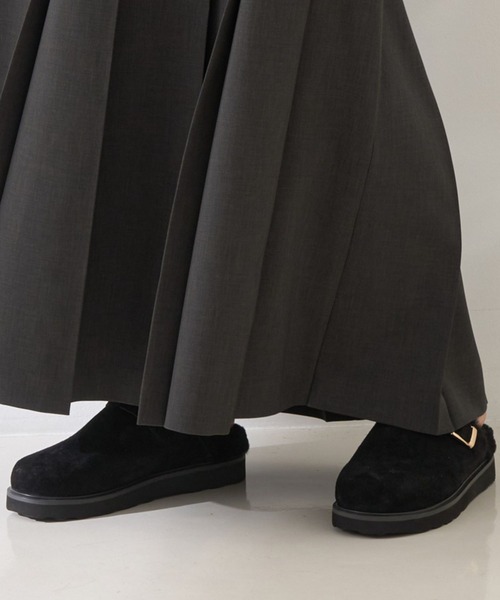 MOHI(モヒ)の「【MOHI/モヒ】ファーサボシューズサンダル(サンダル・レディース・ブラック/ベージュ・36/37/38/39)」の4枚目の写真