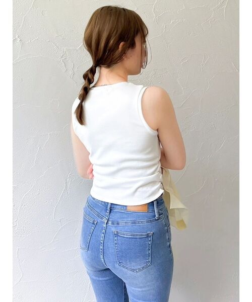 dazzlin(ダズリン)の「【吉田朱里】メイクアップフレアデニムパンツ(デニムパンツ・レディース・ライトブルー/インディゴブルー・X-SMALL/SMALL/MEDIUM/LARGE)」の10枚目の写真