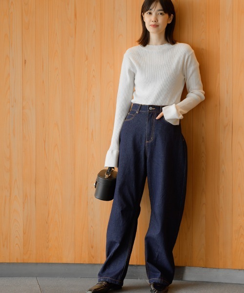 OMNES（オムネス）の「12oz ウォッシュ加工ハイウエストカーブデニムパンツ（デニムパンツ・レディース・ブルー/ネイビー・LARGE/SMALL/MEDIUM）」の21枚目の写真