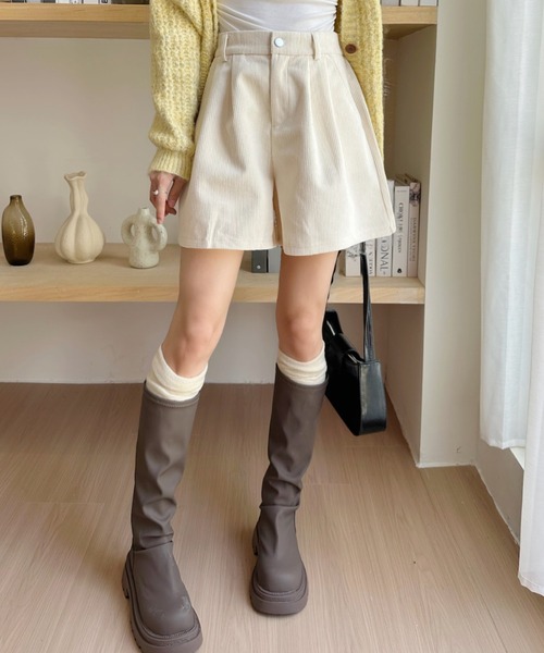 Ada.(エイダ)の「コーデュロイ タックショートパンツ(その他パンツ・レディース・ブラック/アイボリー/ブラウン・M/L)」の7枚目の写真
