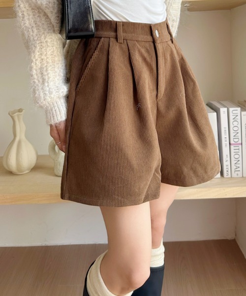 Ada.(エイダ)の「コーデュロイ タックショートパンツ(その他パンツ・レディース・ブラック/アイボリー/ブラウン・M/L)」の8枚目の写真