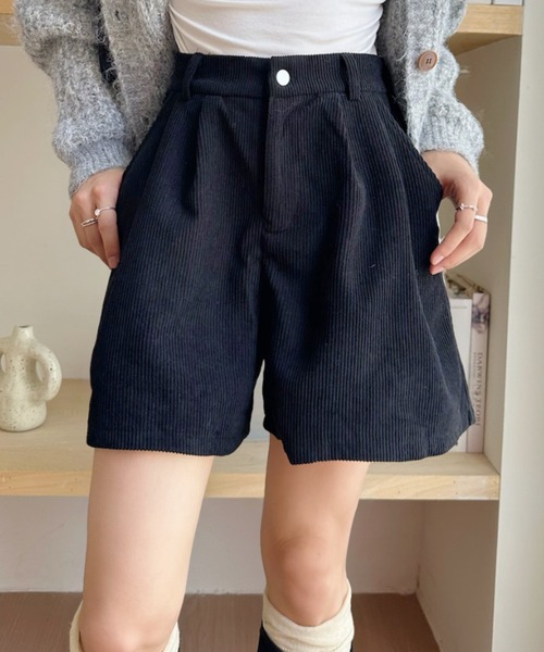 Ada.(エイダ)の「コーデュロイ タックショートパンツ(その他パンツ・レディース・ブラック/アイボリー/ブラウン・M/L)」の15枚目の写真