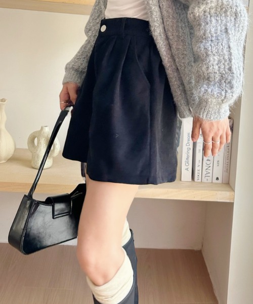 Ada.(エイダ)の「コーデュロイ タックショートパンツ(その他パンツ・レディース・ブラック/アイボリー/ブラウン・M/L)」の9枚目の写真