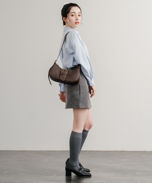 Rocky Monroe(ロッキーモンロー)の「ルーズシルエットレギュラーカラー胸ポケット付き長袖シャツ(シャツ/ブラウス・レディース・グリーン/ブルー/ピンク・M/L)」の11枚目の写真