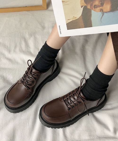 yuue' ( wear )（ユーイ）の「厚底レースアップローファー（ローファー・レディース・ブラウン/ブラック・23.5cm/24.5cm）」の13枚目の写真