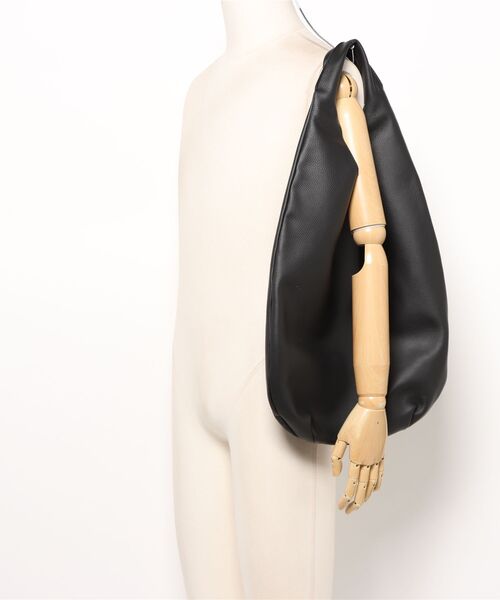 A.P.C.（アーペーセー）の「LE NEIGE（ハンドバッグ・レディース・レッド系その他・ONESIZE）」の3枚目の写真