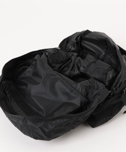 THE NORTH FACE(ザノースフェイス)の「【THE NORTH FACE/ザ ノースフェイス】MAYFLY PACK 22(バックパック/リュック・メンズ・ブラック・FREE)」の4枚目の写真