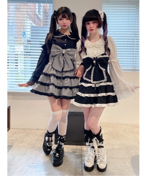 Ank Rouge（アンクルージュ）の「BIGリボン配色ティアードジャンスカ（ジャンパースカート・レディース・ブラック/ピンク/ホワイト・M）」の11枚目の写真