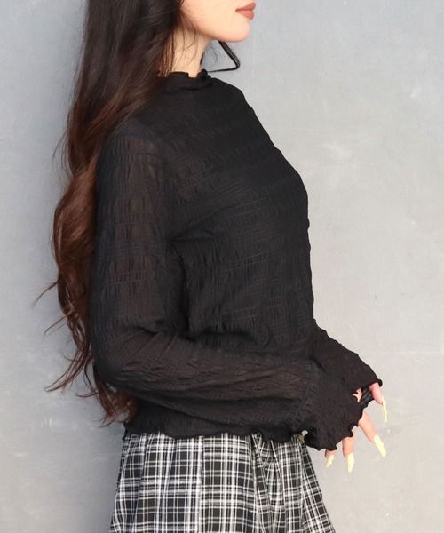 CECIL McBEE(セシルマクビー)の「シアーシャーリングプチハイプルオーバー(Tシャツ/カットソー・レディース・アイボリー/ブラウン/ブラック・MEDIUM/LARGE)」の10枚目の写真