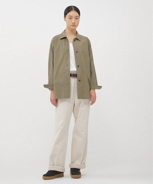 MHL.（エムエイチエル）の「BRUSHED COTTON CHAMBRAY（シャツ/ブラウス・レディース・ライトブルー/カーキ・1/2）」の3枚目の写真