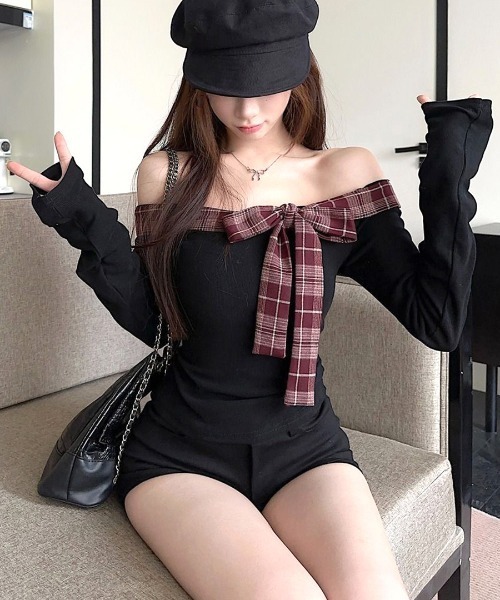 Riff(リフ)の「チェックリボンオフショルトップス(Tシャツ/カットソー・レディース・ブラック/グレイッシュベージュ・M)」の7枚目の写真