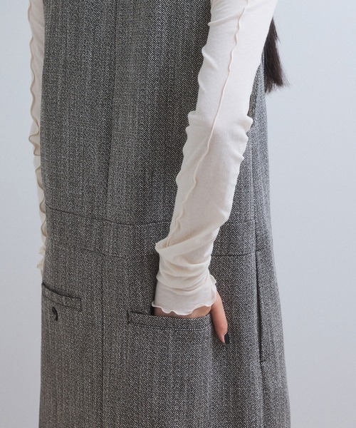 ADAM ET ROPE'(アダムエロペ)の「【WEB限定】ストレートセミツイードワンピース(ワンピース・レディース・ブラック系その他/チャコールグレー/ベージュ系その他・36/38)」の13枚目の写真