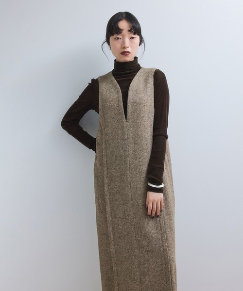 ADAM ET ROPE'(アダムエロペ)の「【WEB限定】ストレートセミツイードワンピース(ワンピース・レディース・ブラック系その他/チャコールグレー/ベージュ系その他・36/38)」の15枚目の写真