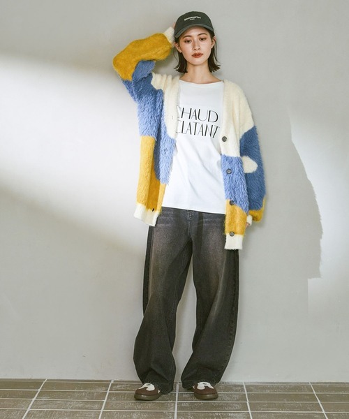 LAKOLE（ラコレ）の「アソートロゴプリント長袖 / 588969（Tシャツ/カットソー・レディース・ベージュ/オフホワイト/グレー/ブラック・FREE）」の8枚目の写真