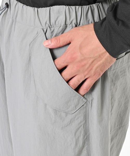 NEW BALANCE（ニューバランス）の「タスランワイドパンツ（スウェットパンツ・メンズ・ライトグレー/ブラック・MEDIUM/LARGE/X-LARGE/SMALL）」の19枚目の写真