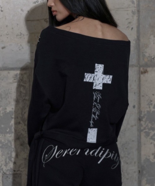 FANCY CLUB(ファンシークラブ)の「【FANCY CLUB】BOATNECK RIBBON TIE SWEATSHIRT / 【ファンシークラブ】ボートネックリボンタイスウェット長袖Tシャツ(スウェット・レディース・ブラック/ホワイト・ONE SIZE)」の2枚目の写真