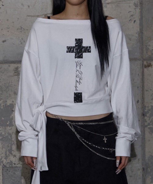 FANCY CLUB(ファンシークラブ)の「【FANCY CLUB】BOATNECK RIBBON TIE SWEATSHIRT / 【ファンシークラブ】ボートネックリボンタイスウェット長袖Tシャツ(スウェット・レディース・ブラック/ホワイト・ONE SIZE)」の9枚目の写真