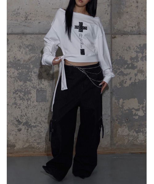 FANCY CLUB(ファンシークラブ)の「【FANCY CLUB】BOATNECK RIBBON TIE SWEATSHIRT / 【ファンシークラブ】ボートネックリボンタイスウェット長袖Tシャツ(スウェット・レディース・ブラック/ホワイト・ONE SIZE)」の10枚目の写真