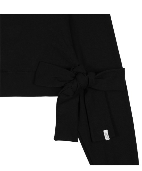 FANCY CLUB(ファンシークラブ)の「【FANCY CLUB】BOATNECK RIBBON TIE SWEATSHIRT / 【ファンシークラブ】ボートネックリボンタイスウェット長袖Tシャツ(スウェット・レディース・ブラック/ホワイト・ONE SIZE)」の12枚目の写真