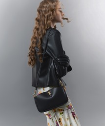 CHARLES & KEITH | Adalyn アダリン メタリックアクセント チェーンハンドルショルダーバッグ(ショルダーバッグ)