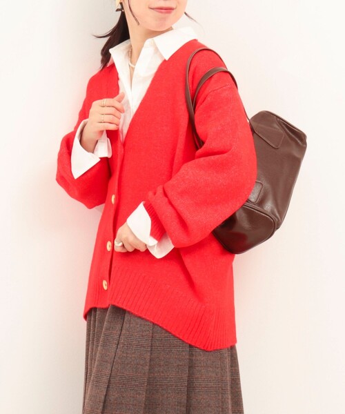 fredy couleur（フレディクルール）の「ヤクライクＶネックワイドカーディガン（カーディガン/ボレロ・レディース・ベージュ/ライトグレー/チャコールグレー/レッド/ブルー/オフホワイト/ブラック・38）」の11枚目の写真