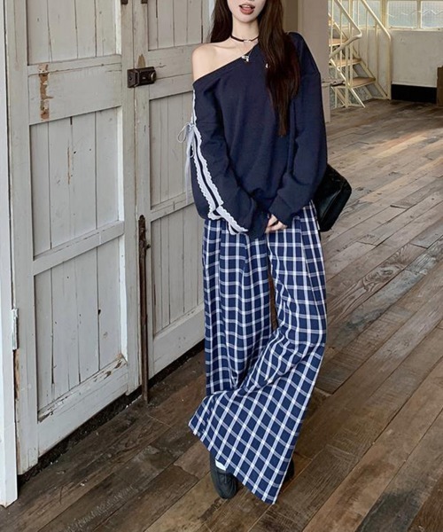 Miniministore(ミニミニストア)の「オフショルダースウェット長袖レースリボン(スウェット・レディース・ネイビー/グレー・FREE)」の7枚目の写真