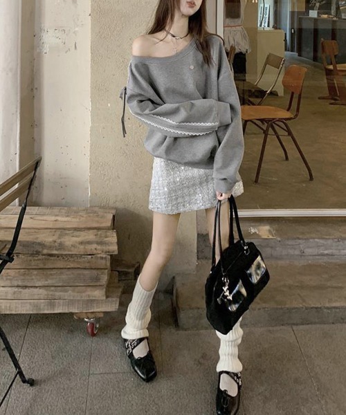 Miniministore(ミニミニストア)の「オフショルダースウェット長袖レースリボン(スウェット・レディース・ネイビー/グレー・FREE)」の10枚目の写真