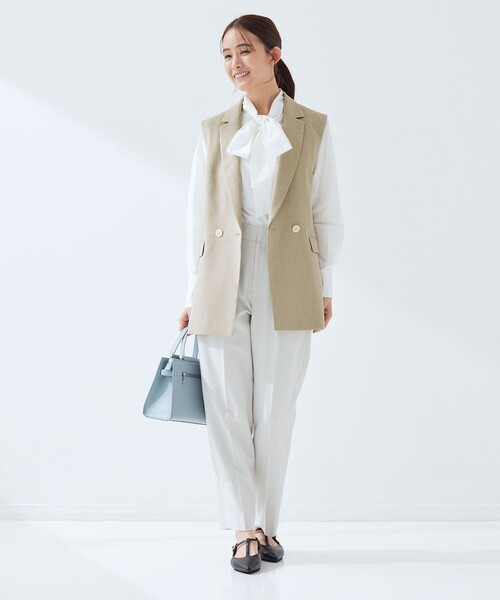 green label relaxing（グリーンレーベルリラクシング）の「Greed グリード メランジ テーラード ジレ ウォッシャブル ストレッチ（ベスト・レディース・ベージュ・38/36）」の2枚目の写真
