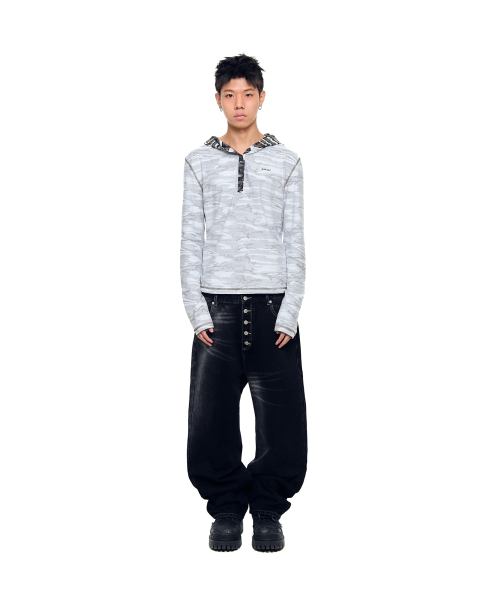 AAKAM（アーカム）の「Side Washed Button Denim Pants (Black)（デニムパンツ・レディース・その他・1/2）」の10枚目の写真