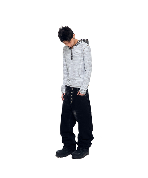 AAKAM（アーカム）の「Side Washed Button Denim Pants (Black)（デニムパンツ・レディース・その他・1/2）」の11枚目の写真