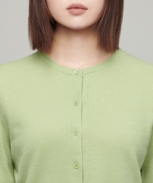 MUSINSA STANDARD WOMAN（ムシンサスタンダードウーマン）の「ウィメンズラムウールラウンドネッククロップカーディガン[ペイルグリーン]（カーディガン/ボレロ・レディース・その他・SMALL/MEDIUM/LARGE/X-SMALL）」の6枚目の写真