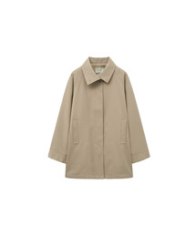 SIYAZU（シヤジュ）の「SIOT4152 High-neck Half Trench Coat_Camel beige（トレンチコート）」