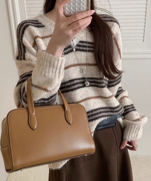 ONEP STAR(ワンピスター)の「マルチボーダーVネックニットプルオーバー(ニット/セーター・レディース・ブラウン/ベージュ・FREE)」の2枚目の写真