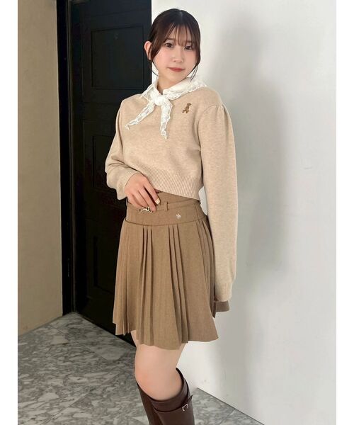POLO BCS(ポロ ビーシーエス)の「【POLO BCSコラボ】レーススカーフベア刺繍ニットトップス(ニット/セーター・レディース・アイボリー/グレー/ネイビー/ベージュ・FREE)」の4枚目の写真