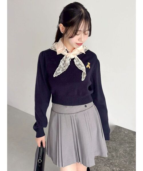 POLO BCS(ポロ ビーシーエス)の「【POLO BCSコラボ】レーススカーフベア刺繍ニットトップス(ニット/セーター・レディース・アイボリー/グレー/ネイビー/ベージュ・FREE)」の8枚目の写真