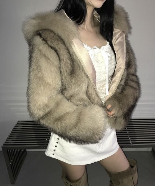THEAIRTOWN(ジエアタウン)の「cappuccino fur jk(その他アウター・レディース・ベージュ・FREE)」の1枚目の写真