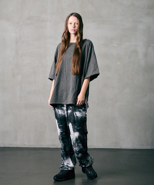 VIRGOwearworks（ヴァルゴウェアワークス）の「PIGMENT WASH OVERSIZE TEE（Tシャツ/カットソー・メンズ・ネイビー/オレンジ/ブラック・2/3/4）」の18枚目の写真