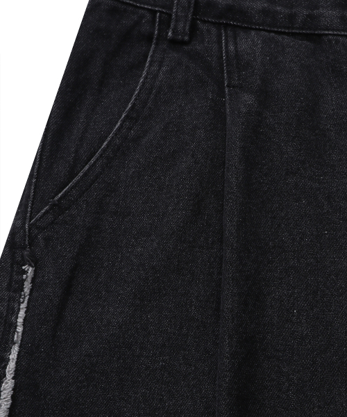 CONNECT KINLOCH(コネクトキンロック)の「ウォッシュドカットオフバミューダデニムハーフパンツ(ウォッシングブラック)(その他パンツ・メンズ・その他・LARGE/X-LARGE/XX-LARGE/MEDIUM)」の5枚目の写真