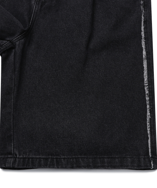 CONNECT KINLOCH(コネクトキンロック)の「ウォッシュドカットオフバミューダデニムハーフパンツ(ウォッシングブラック)(その他パンツ・メンズ・その他・LARGE/X-LARGE/XX-LARGE/MEDIUM)」の8枚目の写真