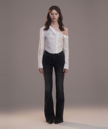 MAU SOLEUM（マウソレウム）の「Thea Bootcut Denim - Dark Grey（デニムパンツ・レディース）」