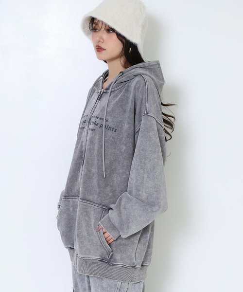 ANAP（アナップ）の「ピグメント サガラ刺繍 オーバーサイズ スウェットパーカー（パーカー・レディース・ピンク/ブラウン/グレー/ブラック・F）」の11枚目の写真