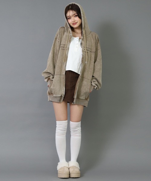 ANAP（アナップ）の「ピグメント サガラ刺繍 オーバーサイズ スウェットパーカー（パーカー・レディース・ピンク/ブラウン/グレー/ブラック・F）」の16枚目の写真