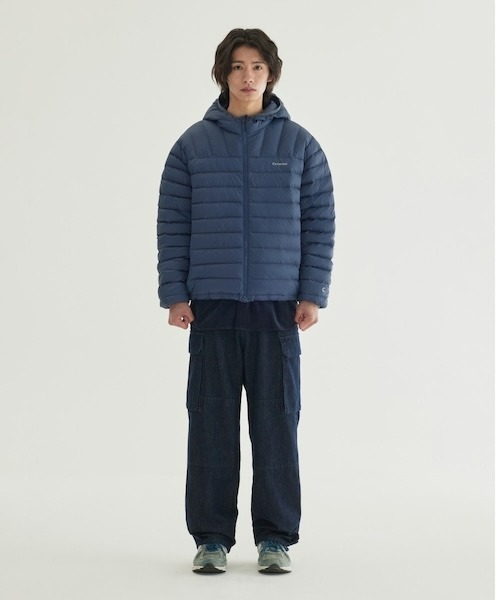 COVERNAT(カバーナット)の「COVERLIGHT PACKABLE HOODIE DOWN(ダウンジャケット/コート・メンズ・ダークブルー/ベージュ系その他/ブラック・X-LARGE/LARGE/MEDIUM/SMALL/XX-LARGE/X-SMALL)」の12枚目の写真